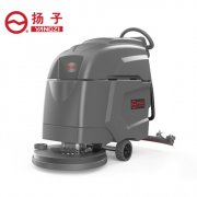 小型手推式洗地機，備受超市的喜愛