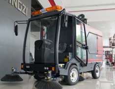 掃地車邊刷日常怎么清理？麻不麻煩